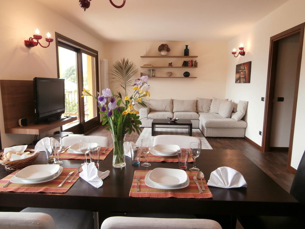 Villa Mimosa Colico Szoba fotó